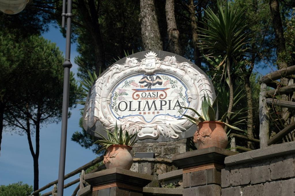 Oasi Olimpia Relais Hotel SantʼAgata sui Due Golfi Exterior foto