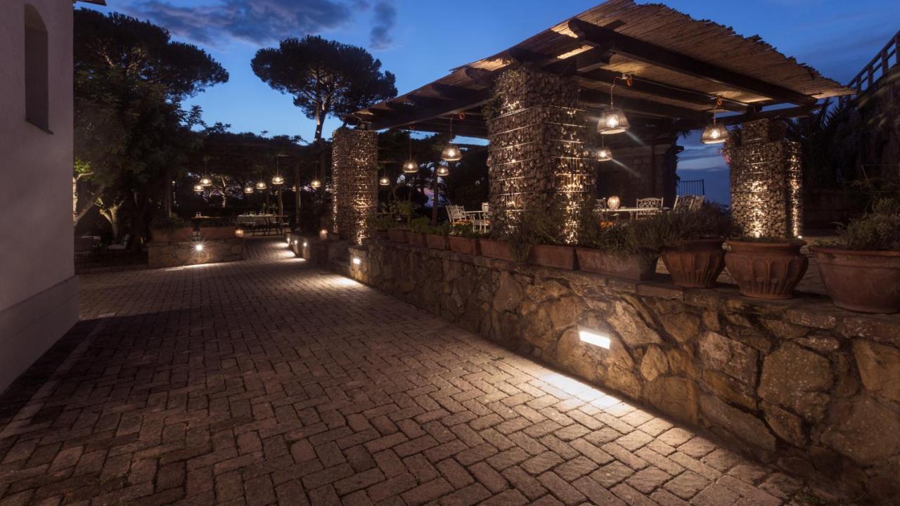 Oasi Olimpia Relais Hotel SantʼAgata sui Due Golfi Exterior foto